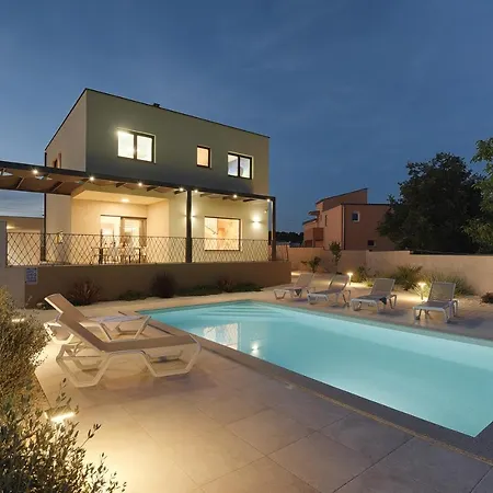 Holiday home Helios Medulin
